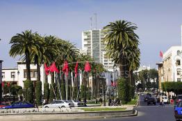 Image du Maroc Professionnelle de  Le Boulevard Mohammed V situé au Centre ville de Rabat est considéré comme la plus belle avenue du Maroc. Celle-ci nécessite une véritable rénovation. le 2 Mars 2007. (Photo / Abdeljalil Bounhar)